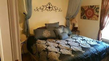 Woodstock Bed & Breakfast Bed and breakfast Independence